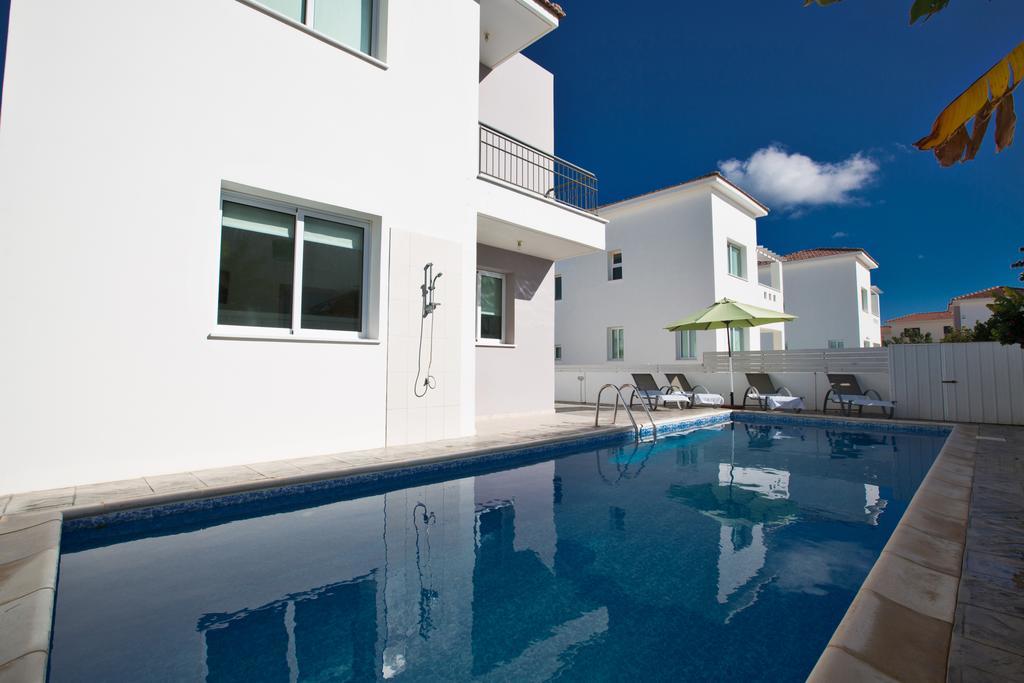 Avra Villas Paralimni Kamer foto