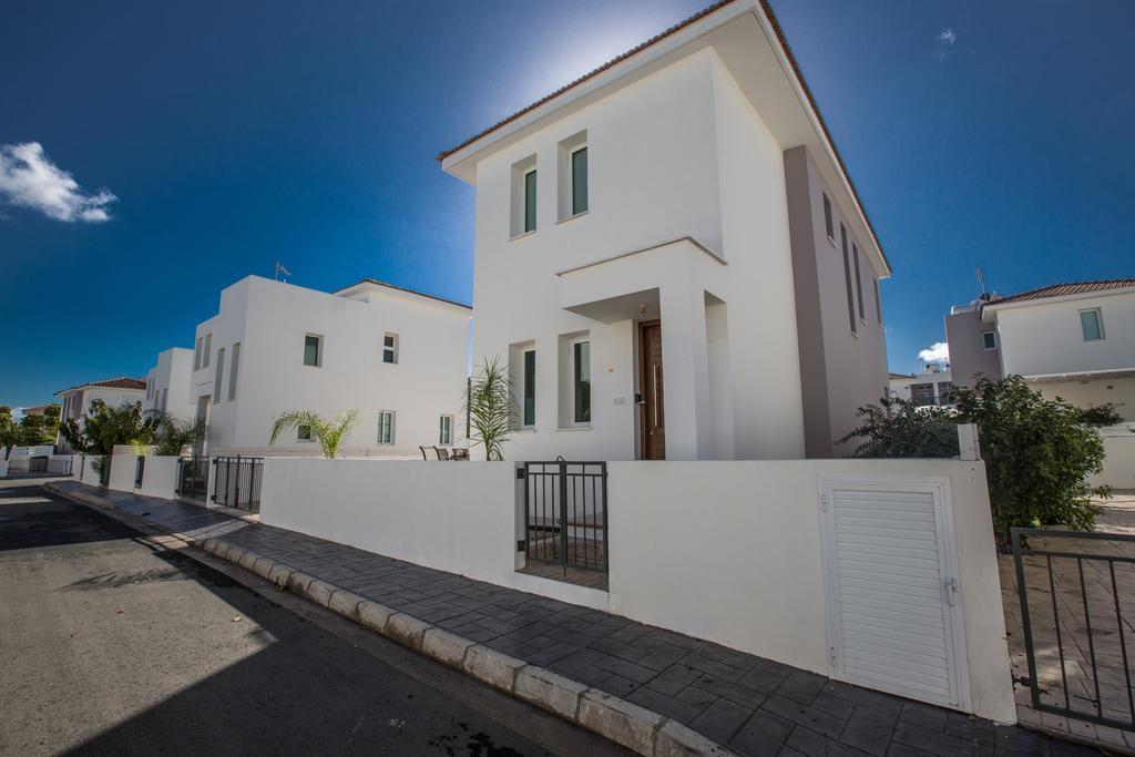 Avra Villas Paralimni Kamer foto