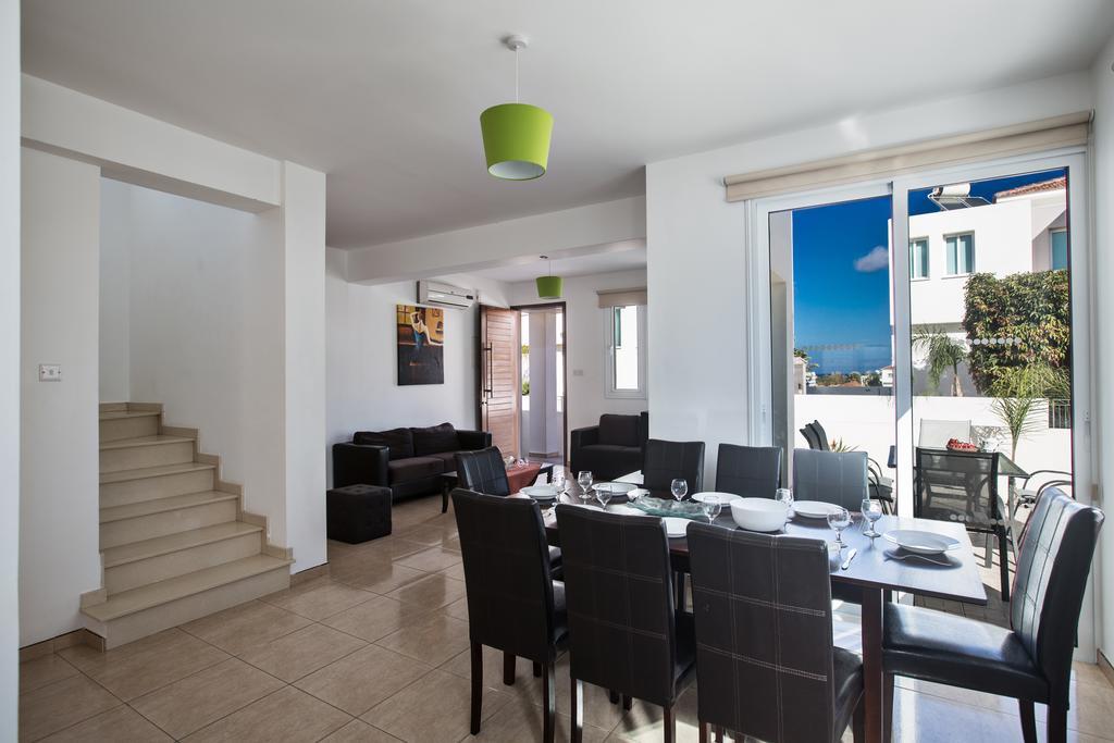 Avra Villas Paralimni Kamer foto