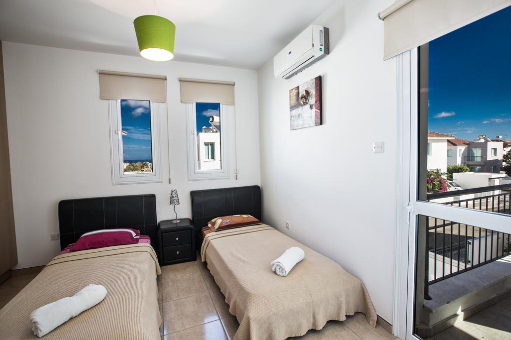 Avra Villas Paralimni Kamer foto