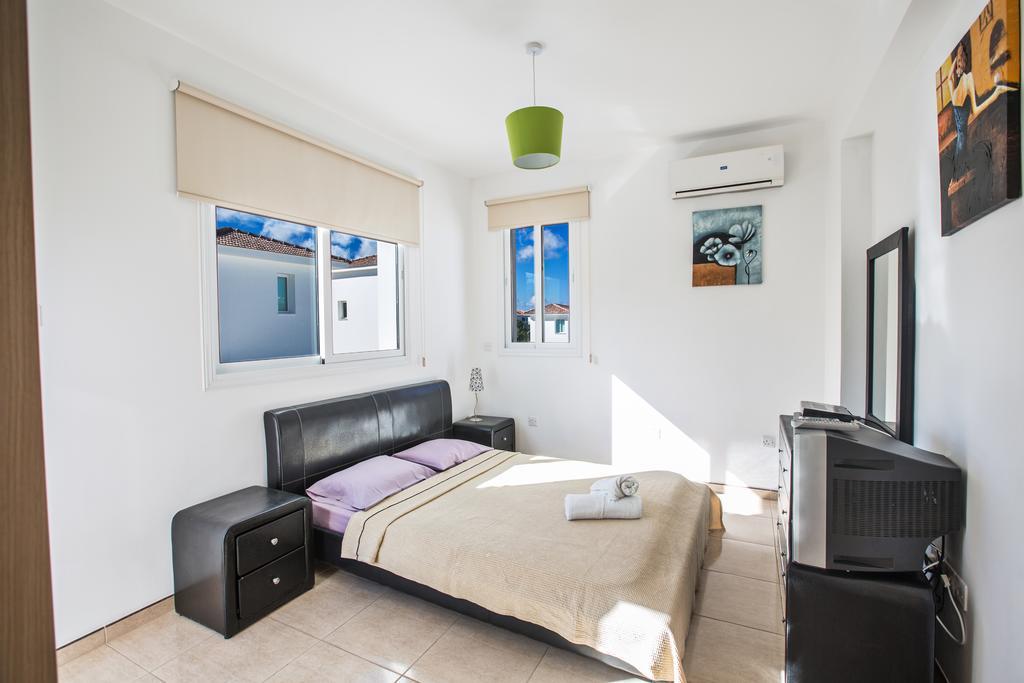 Avra Villas Paralimni Kamer foto